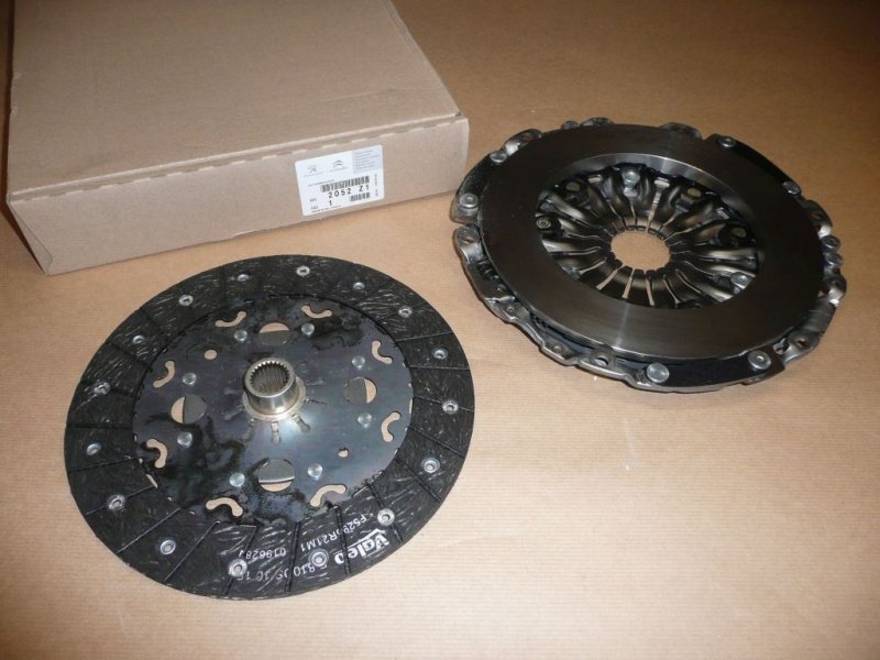 Embrayage complet Citroën C5 (X5), DS5, Peugeot 508 1.6 HDI, 2052.Z1, 2052Z1