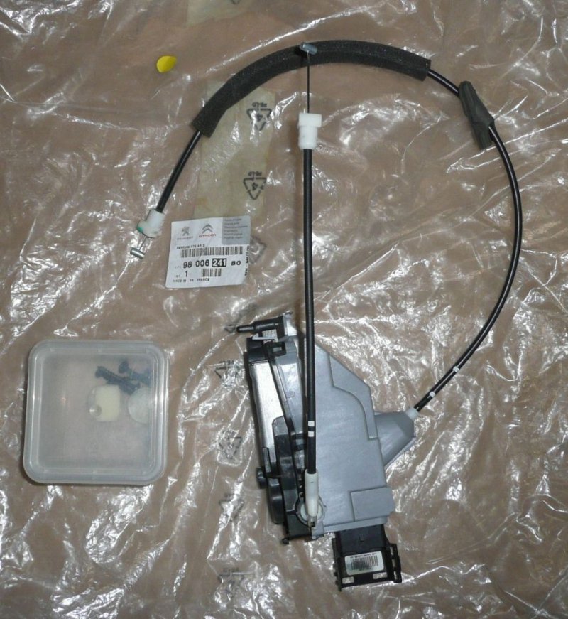 Serrure de porte Peugeot 5008 arrière droit, 9800624180, 9800624180,