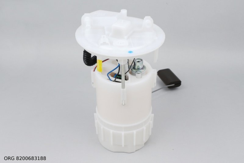 Original  POMPE Ŕ CARBURANT Renault MEGANE 02- ESSENCE COMPLET, 8200683188