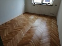 Parkiet dąb dwuwarstwowy lakierowany standart 10x70x490mm 
