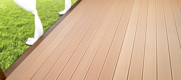 Deska tarasowa kompozytowa iDeck Luna jasny brąz ryflowana 25x150x3000mm