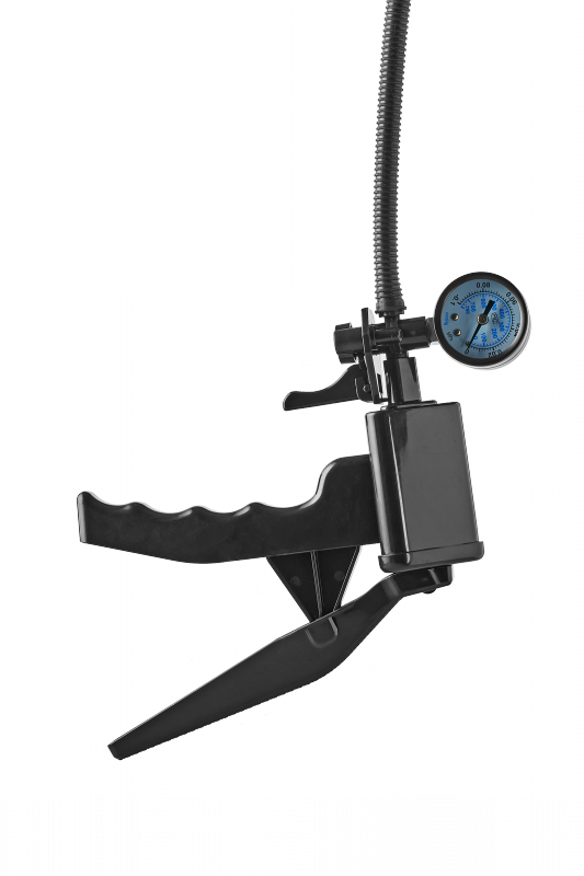 Dream Toys RAMROD PISTOL PENIS PUMP DELUXE - pompka do powiększania penisa z manometrem (czarna)