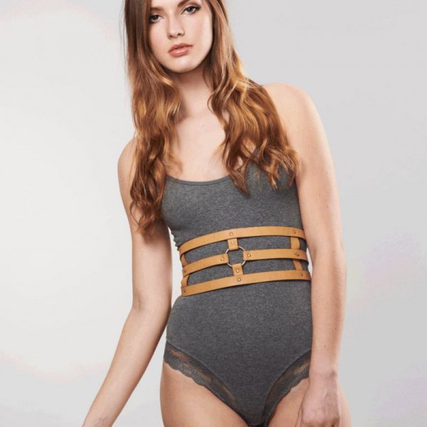 Bijoux Indiscrets MAZE Wide Belt - pas skóropodobny (brązowy)