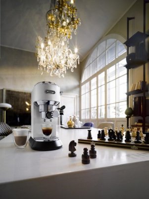 Ekspres DeLonghi Dedica Style EC 685.W (1300W; kolor biały)
