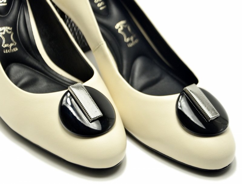 Czółenka 37 skóra złamana biel póbuty 11804 na obcasie CAPELLI ROSSI