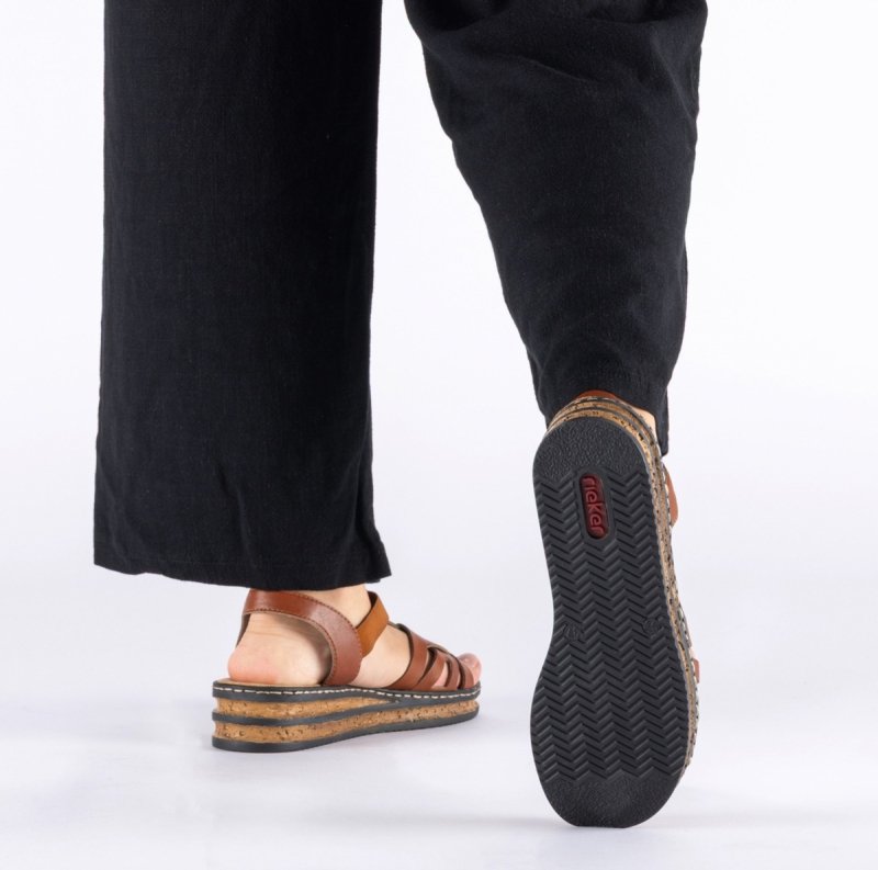 Sandałki brązowe 40 RIEKER 62918 na koturnie platformie brąz