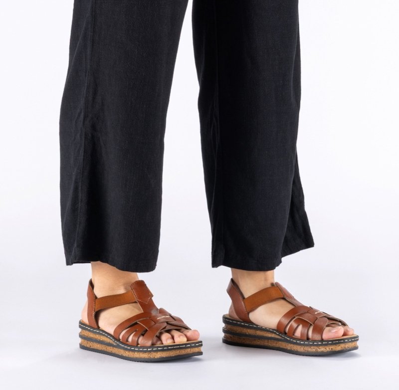 Sandałki brązowe 39 RIEKER 62918 na koturnie platformie brąz