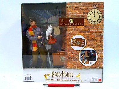 MATTEL Harry Potter Peron 9i3/4 zest z lalką GXW31