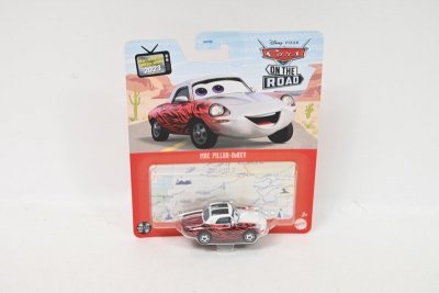MATTEL CARS autko Mae Pillar-DoRey HKY50