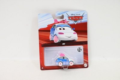 MATTEL CARS autko Suki GRR77