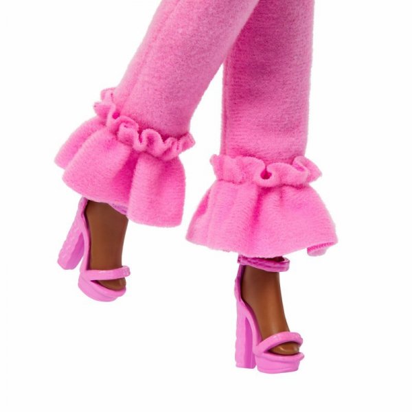 Barbie Lalka Deluxe Style Różowe ubranie w stylu Barbiecore HYV28 MATTEL