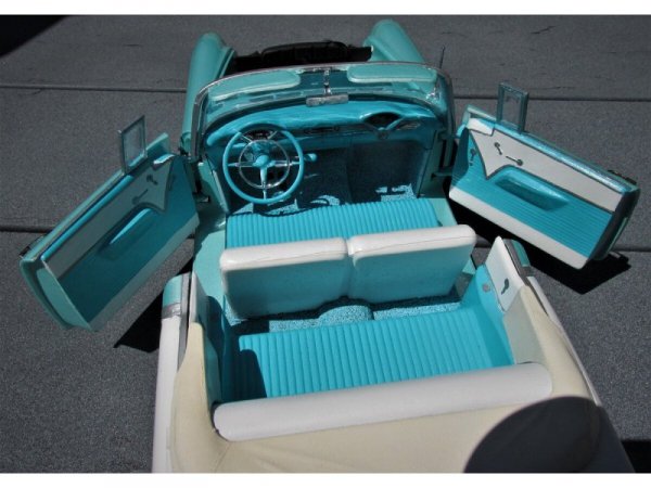 Model Plastikowy - Samochód 1955 Chevy Bel Air Convertible - AMT