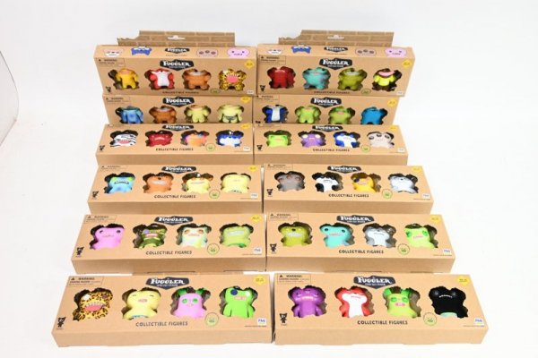 SUPERBUZZ FUGGLER potwór figurka 4pak 13044