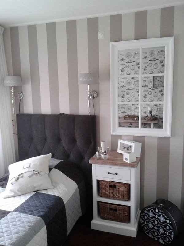 BIAŁA SZAFKA NOCNA W STYLU SHABBY CHIC MIMI 