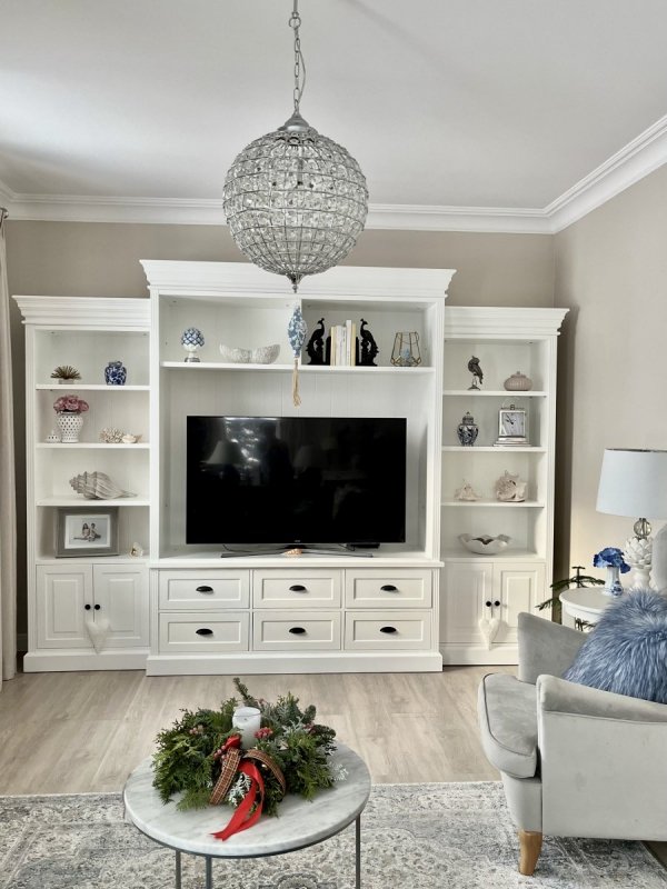 BIAŁY REGAŁ BIBLIOTECZNY POD TV 6SZ.4D