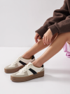 Damskie Sneakersy ALMA BEIGE – Subtelna Platforma i Kontrastowe Akcenty