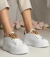 Biało-czarne sneakersy z motylkiem z cyrkoniami Kariba