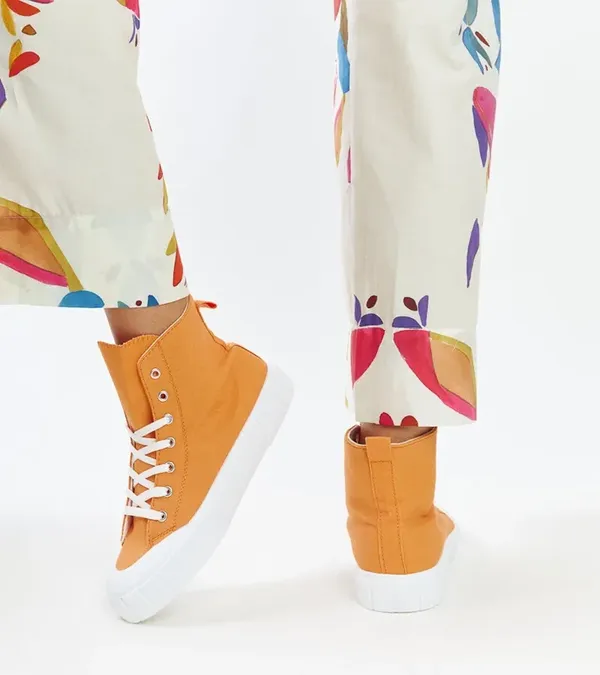 Pomarańczowe wysokie trampki Vinka