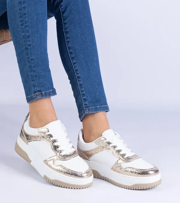 Złote sneakersy na grubej podeszwie Undina