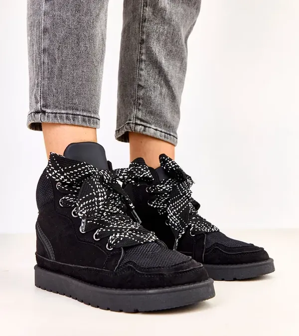 Czarne sneakersy wysokie z grubymi sznurówkami Klevis