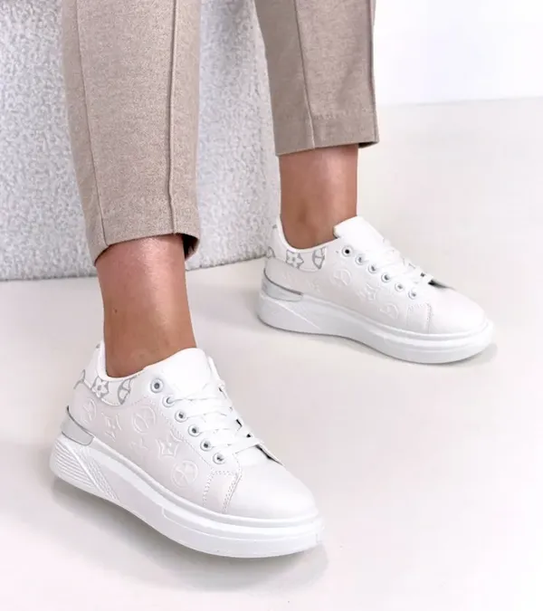 Białe Sneakersy Zdobione Tłoczeniem Peyton