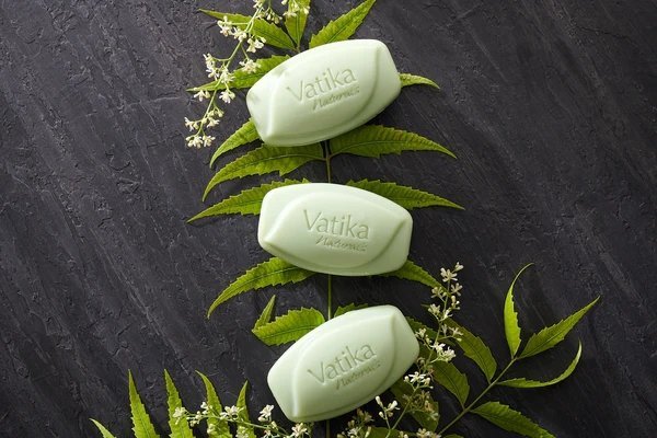 Мыло с нимом Дабур Ватика, 100г
