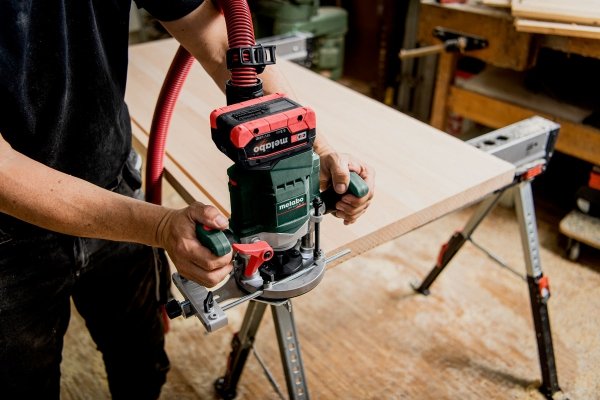 Frezarka górnowrzecionowa  Metabo OFV 18 LTX BL 12 LiHD Metabox 340