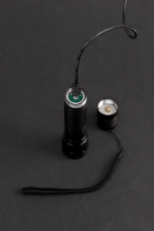 Latarka akumulatorowa LED LuxPremium ze zmienną ogniskową TL 300 AF Brennenstuhl 1178600162