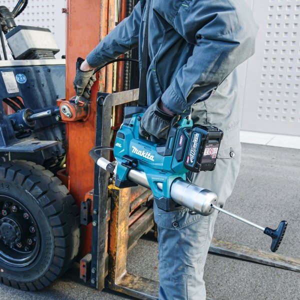 Smarownica akumulatorowa Makita XGT GP001GZ 