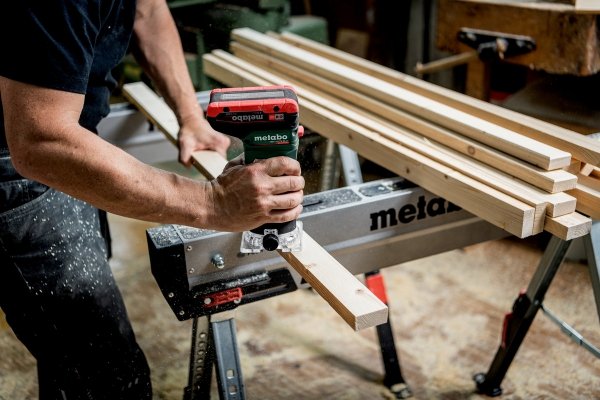 Frezarka do krawędzi Metabo FMV 18 LTX BL 8 601742850