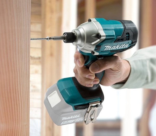 Zestaw combo Makita DLX2339J DDF482 + DTD156