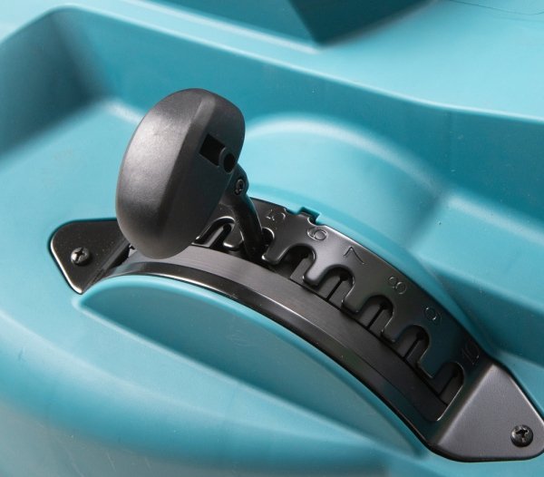 Samobieżna kosiarka akumulatorowa Makita DLM538CT2 2x18V