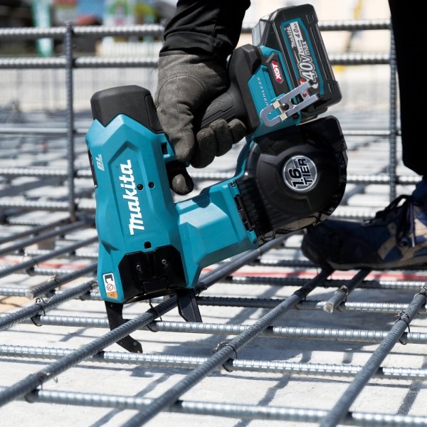 Akumulatorowa wiązarka do zbrojeń Makita TR001GZ 40V XGT