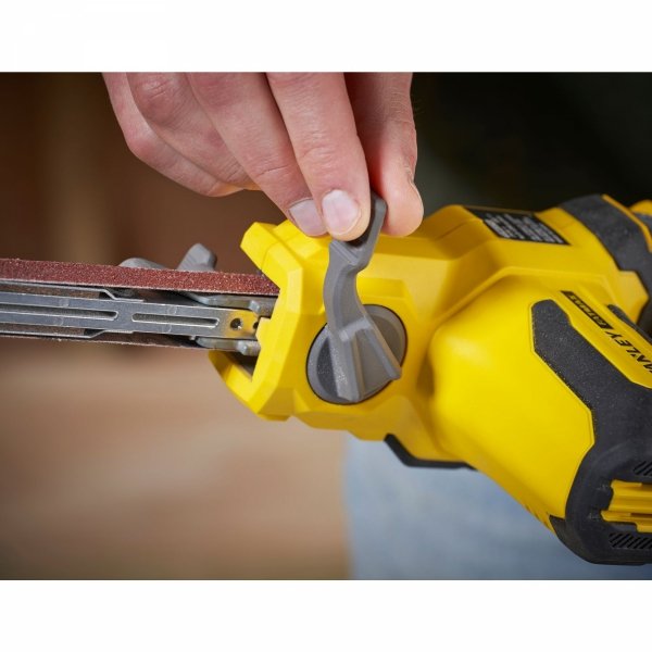  Akumulatorowy pilnik taśmowy STANLEY FATMAX SFMCE210B 18V V20 13mm