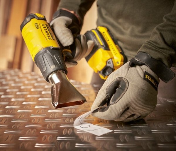 Akumulatorowa opalarka Stanley FATMAX SFMCE530B 18V v20