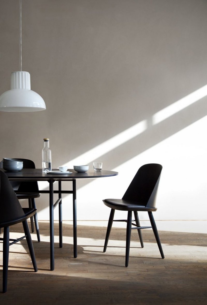 Menu STANDARD Szklana Lampa Wisząca 40 cm / Biała