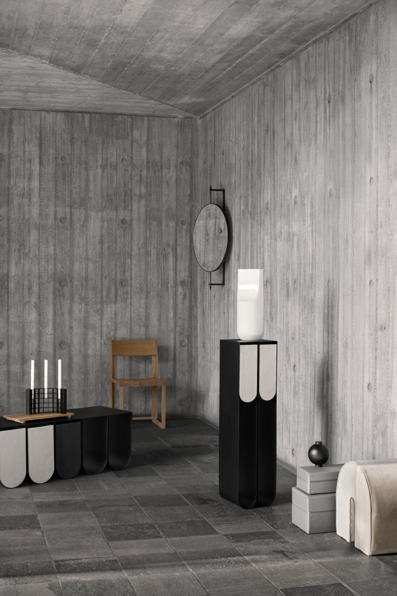 Kristina dam studio CURVED Puf Tapicerowany / Brązowa Skóra
