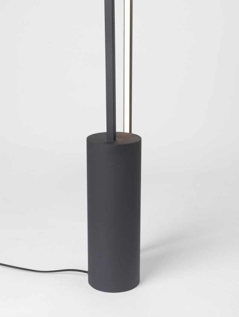 Kristina dam studio GEOMETRIC Lampa Podłogowa LED / Czarna