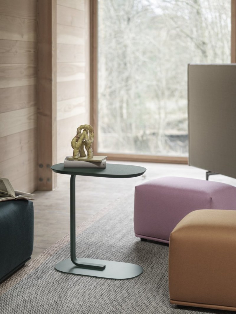Muuto RELATE Stolik Pomocniczy - Boczny 73,5 cm Czarny / Blat Fornir Dębowy