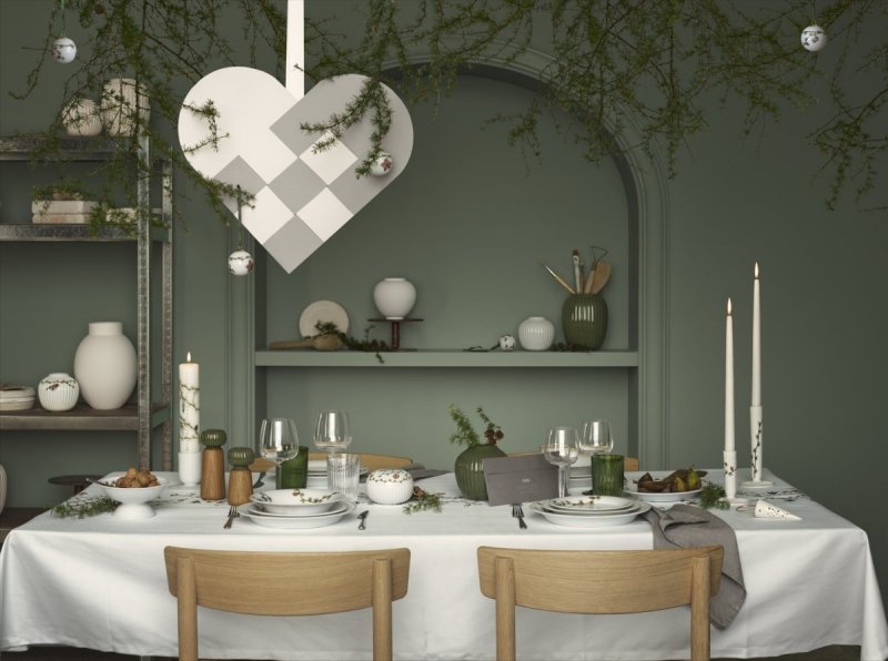 Kähler HAMMERSHØI CHRISTMAS Zdobiony Obrus Świąteczny 150x370 cm Biały
