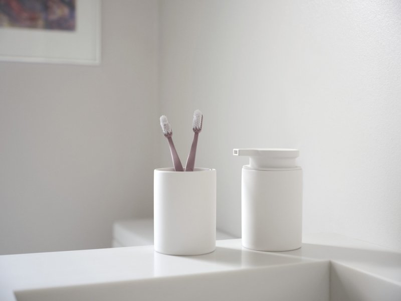 ZONE Denmark KARMA Dozownik do Mydła 250 ml / Biały