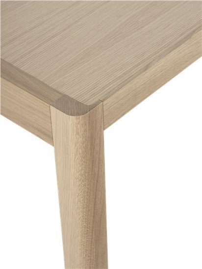 Muuto WORKSHOP Stół 140 x 92 cm Dąb Naturalny / Blat Fornir Dębowy