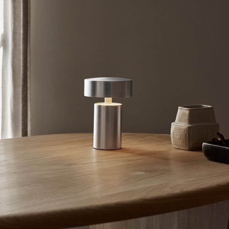 Audo COLUMN Bezprzewodowa Lampa LED / Srebrna