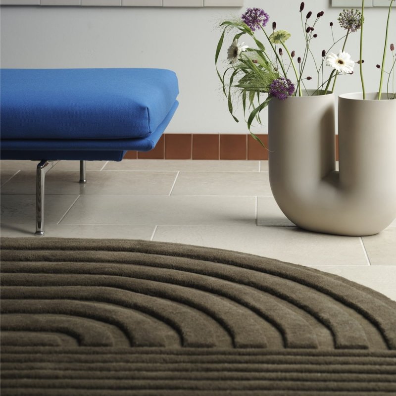 Muuto KINK Podłogowy Wazon do Kwiatów - Kremowy XL / Sand