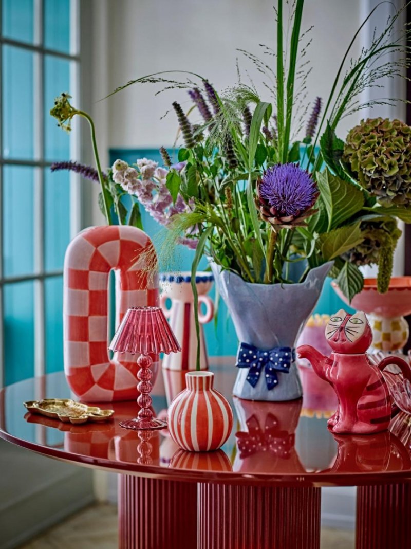 Ręcznie malowany wazon Bloomingville z nakrapianą powierzchnią