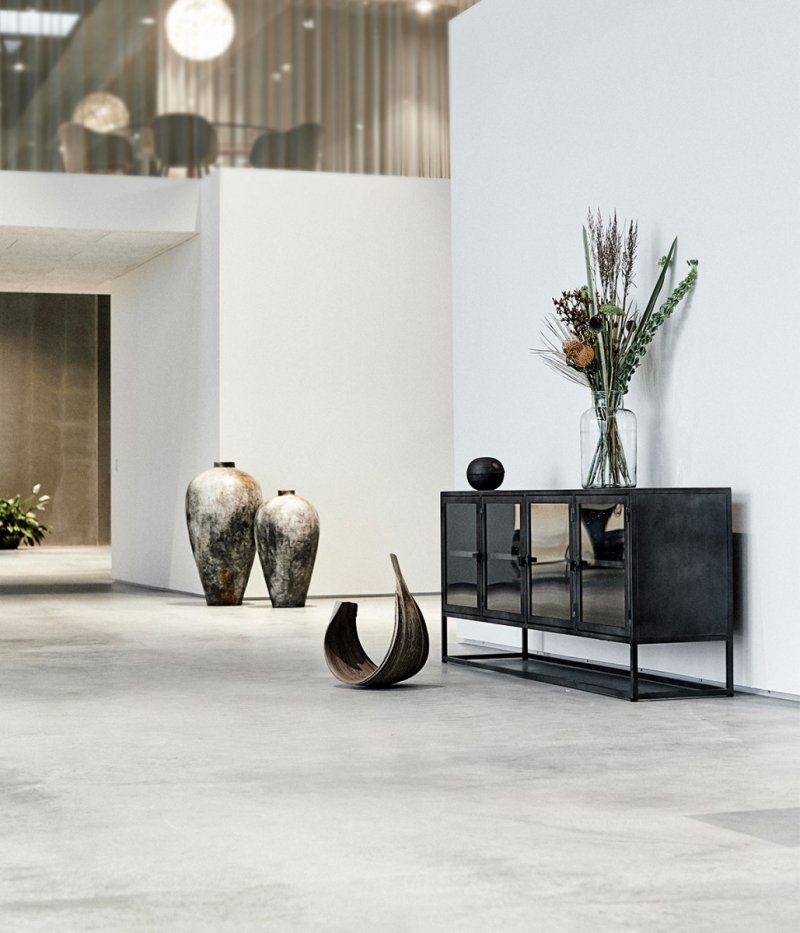 Muubs BOSTON Metalowa Komoda Przeszklona 180 cm / Czarna
