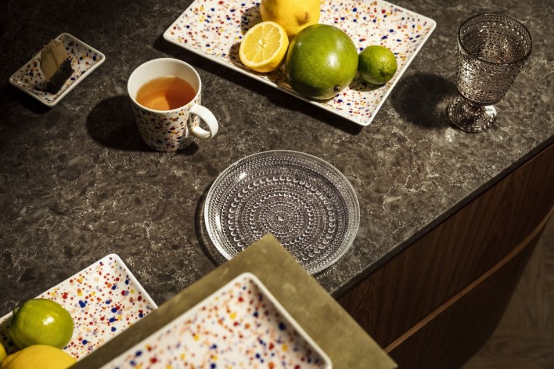 Iittala KASTEHELMI Talerz Szklany 17 cm / Beżowy
