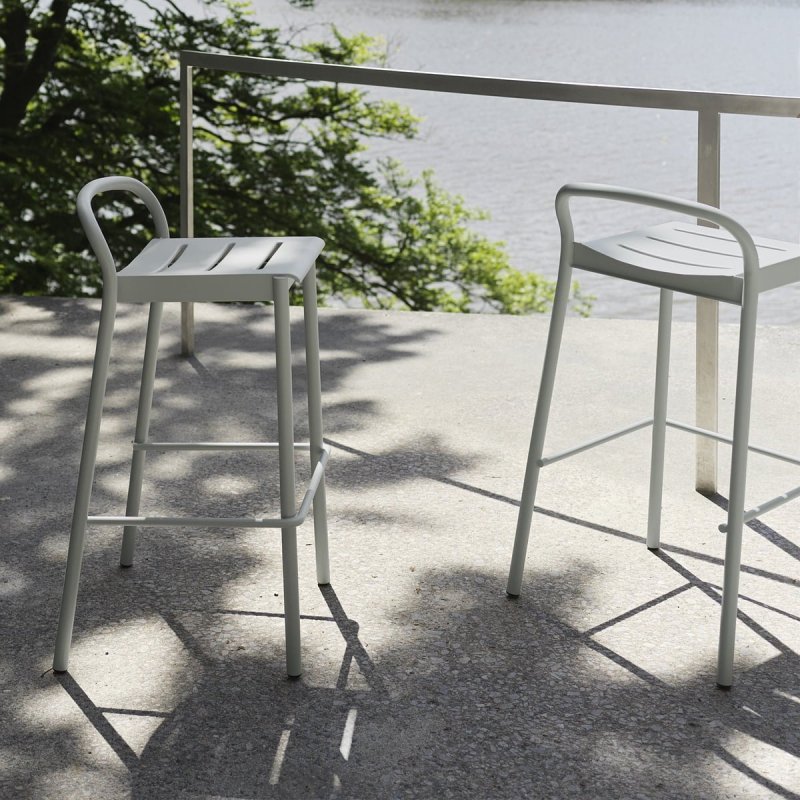 Muuto LINEAR Krzesło Barowe Ogrodowe - Hoker 65 cm / Czarny
