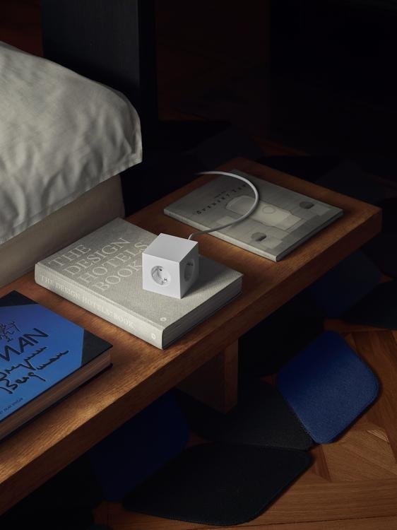 Listwa zasilająca z magnetyczną podstawą