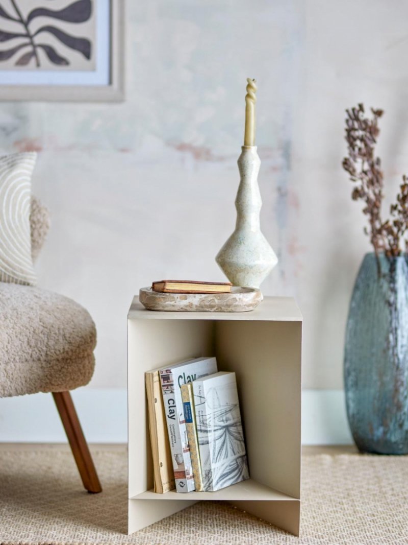 Stolik boczny Bloomingville do salonu